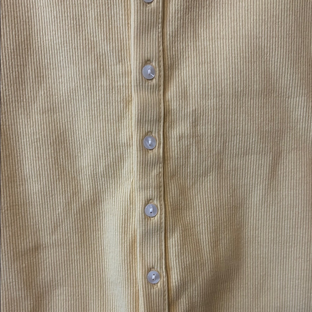 NWT Yellow Sleeveless Button-Up Top - Picture 2 of 4